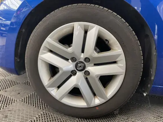 RENAULT CLIO V - voiture d'occasion - Photo 23