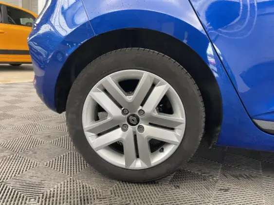 RENAULT CLIO V - voiture d'occasion - Photo 25