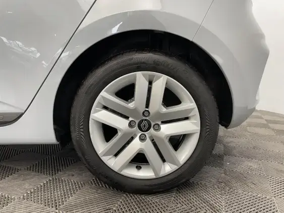 RENAULT CLIO V - voiture d'occasion - Photo 24