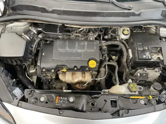 OPEL CORSA E - voiture d'occasion - Photo 21