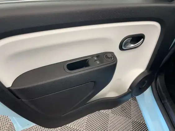 RENAULT TWINGO III - voiture d'occasion - Photo 17