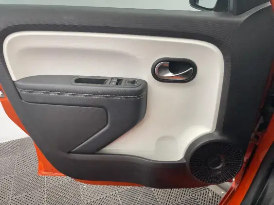 RENAULT TWINGO ELECTRIQUE III - voiture d'occasion - Photo 19