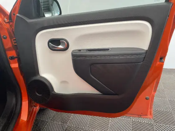 RENAULT TWINGO ELECTRIQUE III - voiture d'occasion - Photo 20