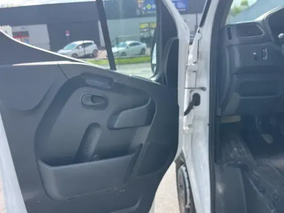 RENAULT MASTER III - voiture d'occasion - Photo 19