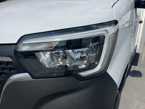 RENAULT MASTER III - voiture d'occasion - Photo 22