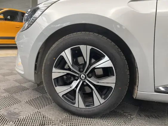 RENAULT CLIO V - voiture d'occasion - Photo 23