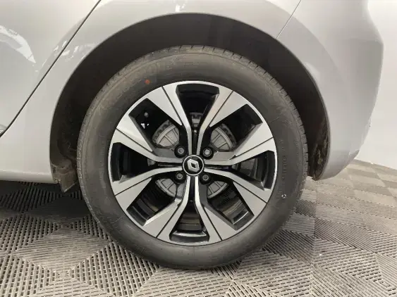 RENAULT CLIO V - voiture d'occasion - Photo 24