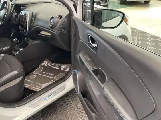 RENAULT CAPTUR - voiture d'occasion - Photo 20