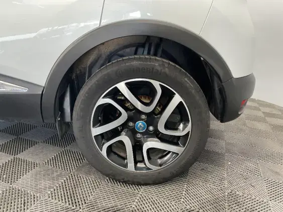 RENAULT CAPTUR - voiture d'occasion - Photo 24