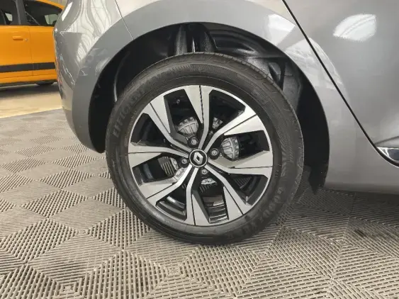 RENAULT CLIO V - voiture d'occasion - Photo 25