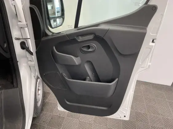 RENAULT MASTER FG III - voiture d'occasion - Photo 20