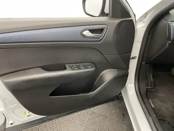 RENAULT ARKANA - voiture d'occasion - Photo 19