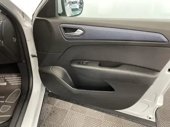 RENAULT ARKANA - voiture d'occasion - Photo 20