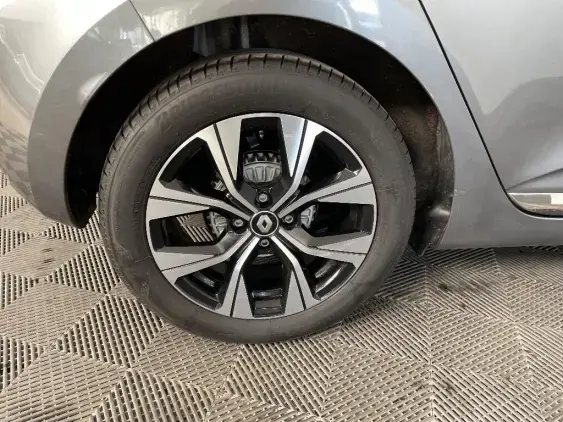 RENAULT CLIO V - voiture d'occasion - Photo 25