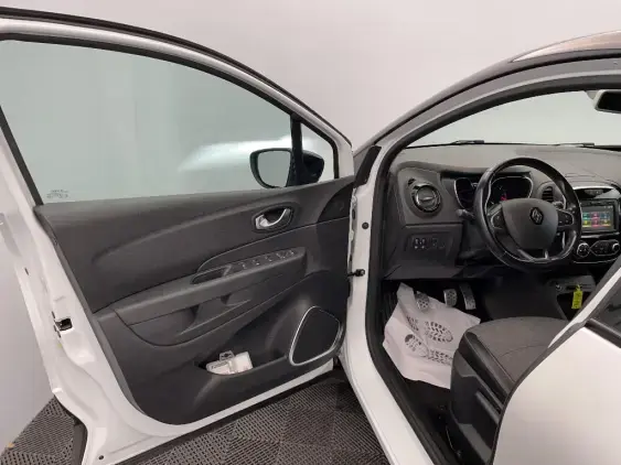 RENAULT CAPTUR - voiture d'occasion - Photo 19