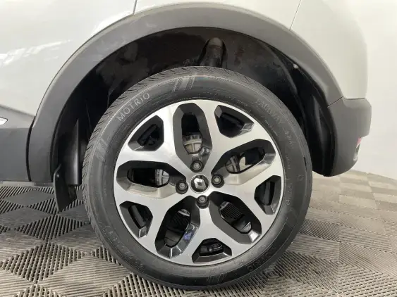 RENAULT CAPTUR - voiture d'occasion - Photo 24