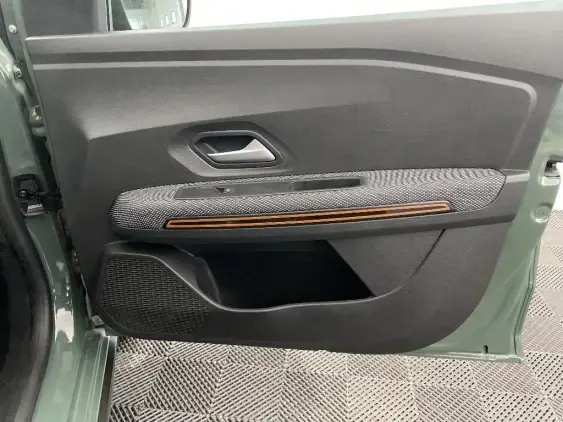 DACIA SANDERO III - voiture d'occasion - Photo 20