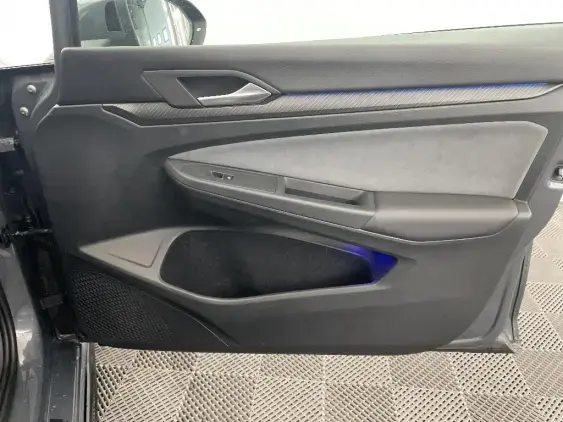 VOLKSWAGEN GOLF VIII - voiture d'occasion - Photo 20