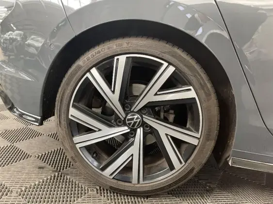 VOLKSWAGEN GOLF VIII - voiture d'occasion - Photo 25