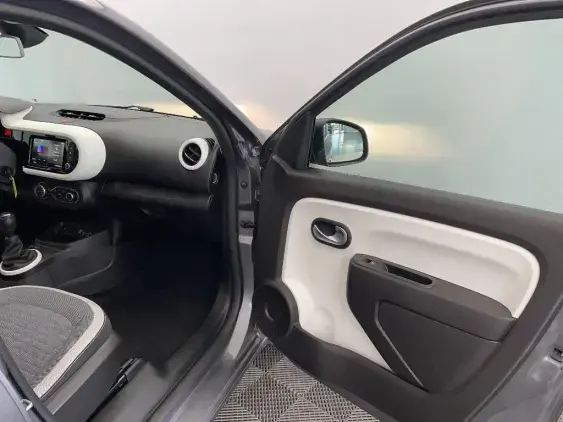 RENAULT TWINGO III - voiture d'occasion - Photo 20