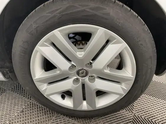 RENAULT CLIO V - voiture d'occasion - Photo 25