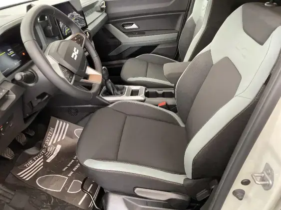 DACIA DUSTER III - voiture d'occasion - Photo 18