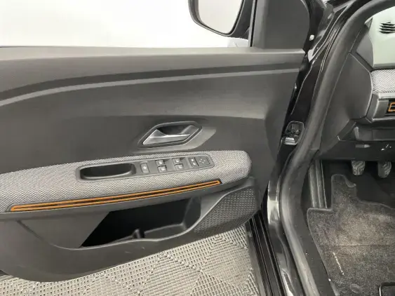 DACIA SANDERO III - voiture d'occasion - Photo 19