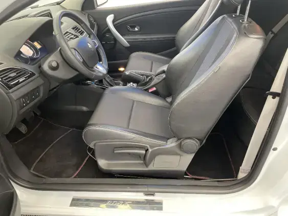 RENAULT MEGANE III - voiture d'occasion - Photo 18