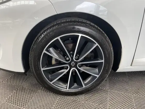 RENAULT MEGANE III - voiture d'occasion - Photo 23