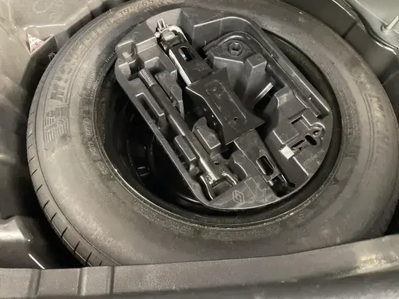 RENAULT MEGANE IV - voiture d'occasion - Photo 17