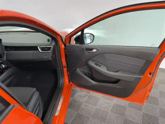 RENAULT CLIO V - voiture d'occasion - Photo 20