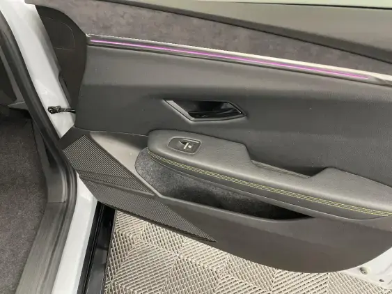 RENAULT MEGANE V - voiture d'occasion - Photo 20