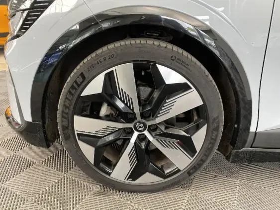 RENAULT MEGANE V - voiture d'occasion - Photo 23