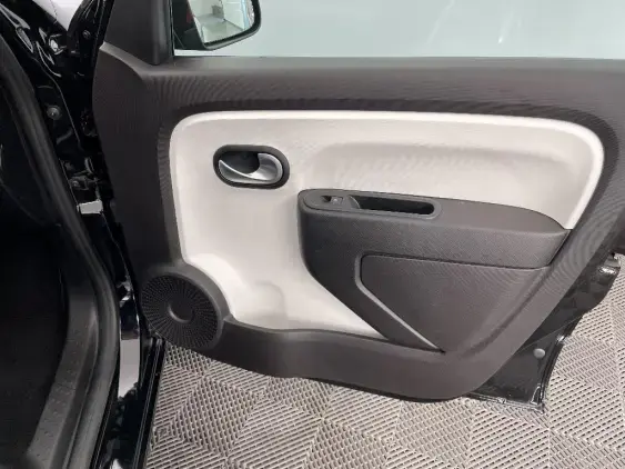 RENAULT TWINGO III - voiture d'occasion - Photo 19