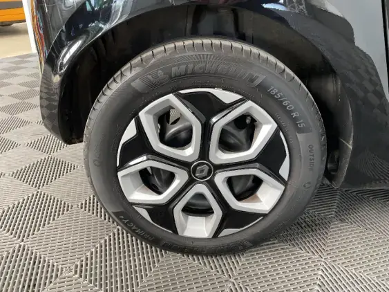 RENAULT TWINGO III - voiture d'occasion - Photo 23