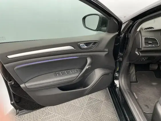 RENAULT MEGANE IV - voiture d'occasion - Photo 19