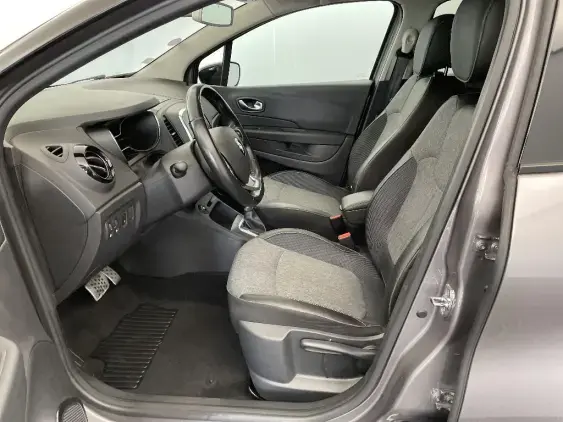 RENAULT CAPTUR - voiture d'occasion - Photo 17