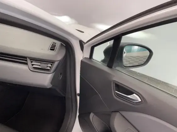 RENAULT CLIO V - voiture d'occasion - Photo 20