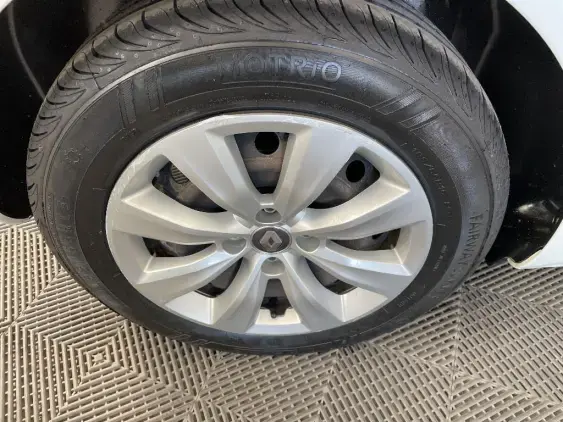 RENAULT CLIO V - voiture d'occasion - Photo 25