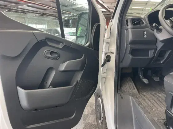 RENAULT MASTER III - voiture d'occasion - Photo 19