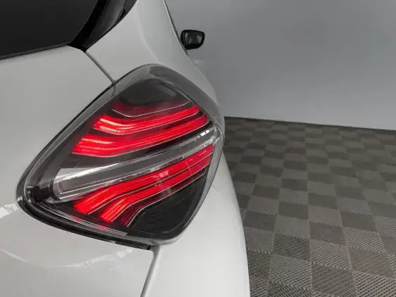 RENAULT ZOE - voiture d'occasion - Photo 17