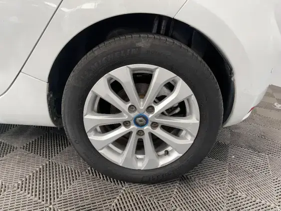 RENAULT ZOE - voiture d'occasion - Photo 24