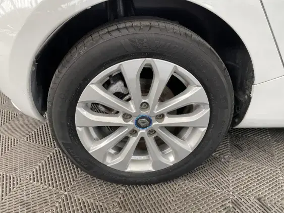 RENAULT ZOE - voiture d'occasion - Photo 25