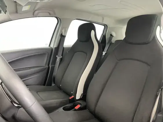 RENAULT ZOE - voiture d'occasion - Photo 18