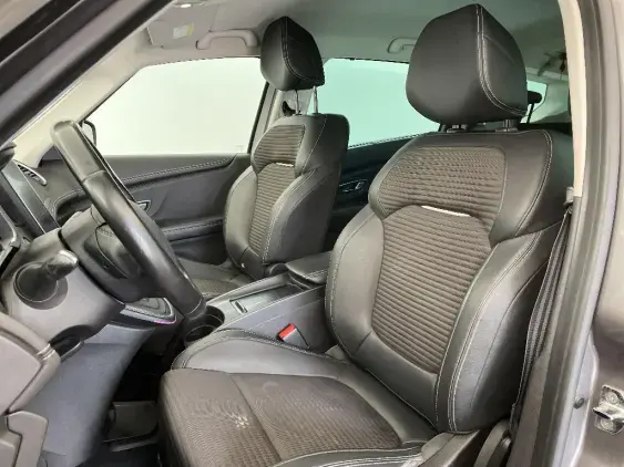 RENAULT SCENIC IV - voiture d'occasion - Photo 18