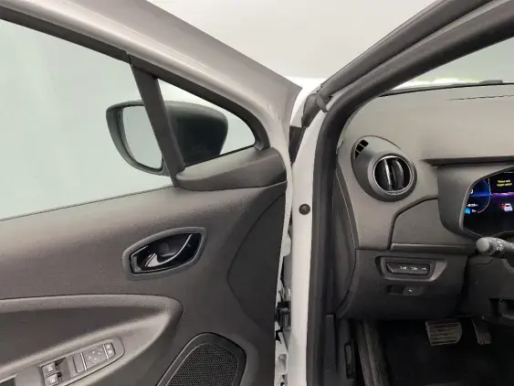 RENAULT ZOE - voiture d'occasion - Photo 19