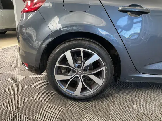 RENAULT MEGANE IV - voiture d'occasion - Photo 25