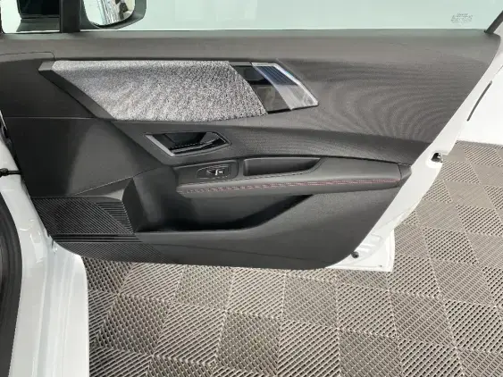 RENAULT CLIO VI - voiture d'occasion - Photo 20