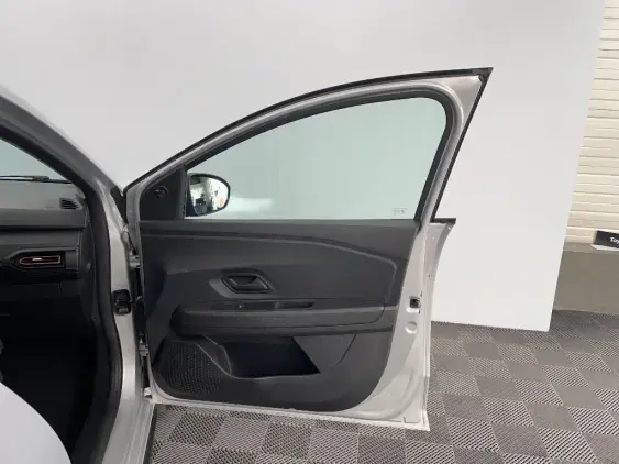 DACIA SANDERO III - voiture d'occasion - Photo 20