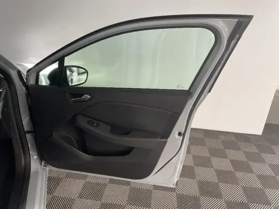 RENAULT CLIO V - voiture d'occasion - Photo 20